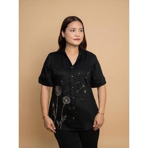 เสื้อเชิ้ตลำลองพิมพ์ลายสำหรับผู้หญิง ผ้าเนื้อนุ่มเพื่อความสบายในชีวิตประจำวันและสไตล์ทันสมัย - Product Image 1
