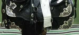 Selle de cheval Western pour concours de baril, en cuir naturel souple, avec outillage floral personnalisé, quincaillerie argentée et bois durable de qualité supérieure - Product Image 5
