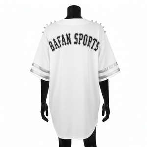 Camiseta de Béisbol para Mujer, Transpirable, de Malla de Poliéster Airflow GSM, Blanca y Gris, Paneles de Manga en Contraste, Logotipo Personalizado - Product Image 2