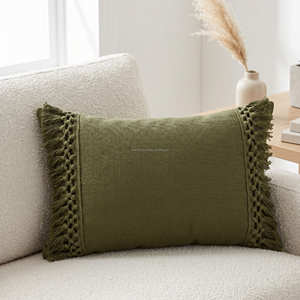 Housse de coussin décorative en coton vert olive avec bordure tressée, coussin d'appoint de luxe, décoration scandinave - Product Image 1