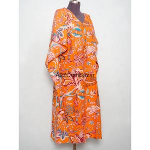 Vestido Maxi Kaftan de Algodón Indio con Estampado Floral Vintage, Cuello en V, Sin Mangas, Silueta Ajustada, Ecológico, Informal, para la Playa o como Ropa de Dormir - Product Image 5