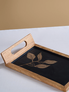 Plateau de service en bois rectangulaire, base noire, peint à la main, design moderne, mariage, écologique, passe au lave-vaisselle - Product Image 3