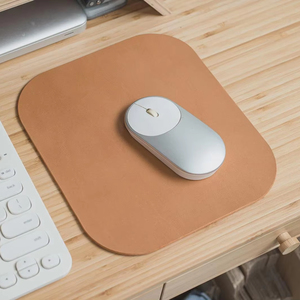 แผ่นรองเมาส์หนังแท้ บรรจุภัณฑ์แบบกำหนดเอง แผ่นรองโต๊ะทำงาน หนังวัวคุณภาพพรีเมียม สำหรับงานองค์กร LMP-0103 - Product Image 1