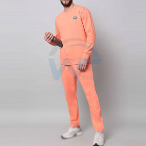 Ensemble de survêtement élégant pour homme, coupe classique, motif uni, 100 % coton respirant, idéal pour l'hiver et les activités de plein air, fabriqué au Pakistan - Product Image 5