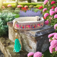 Collier de chien en cuir véritable économique personnalisé boucle de style de luxe mignon adorable rembourré colliers pour animaux de compagnie laisses harnais ruban