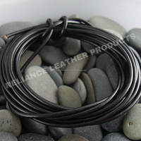 Fermoir et crochet en cuir noir de 2 mm à forte demande avec perle pour la fabrication de bijoux DIY, bracelets et emballages cadeaux
