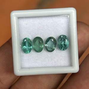 Esmeralda Zambiana Natural, Lote de 4 Piezas, 2.78 Quilates, Verde Brillante, Gemas Sueltas Facetadas para Fabricación de Joyería Personalizada - Product Image 4