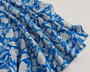 Tissu en popeline de coton à motifs floraux 53/54 pouces Blanc Rouge Bleu Imprimé botanique Respirant Textile de maison Tissé Poids moyen Pour filles - Product Image 4