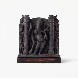 Sculpture en pierre de Ganesha féminin Vinayaki |   Réplique artisanale d'art du patrimoine hindou du XIe siècle, objet traditionnel de table, respectueux de l'environnement - Product Image 1