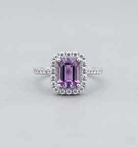 Bague de fiançailles en améthyste naturelle taille ovale double halo, en argent sterling 925, cadeau de luxe chrétien pour elle, idéale pour les mariages et les fêtes - Product Image 1