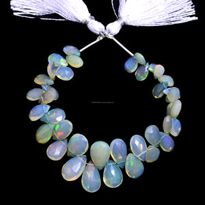 โอปอลเอธิโอเปียสีเขียวธรรมชาติคุณภาพสูง รูปทรงลูกแพร์เจียระไน ทำด้วยมือ ขายส่ง สำหรับทำสร้อยข้อมือ สร้อยคอ และเครื่องประดับ - Product Image 1