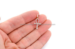 Colgantes de Collar Personalizados Minimalistas con Diseño Religioso, Oro Real de 10K, Diamante Natural, Ojo de Horus, Ankh Egipcio, Cruz de Jesús, Unisex - Product Image 6