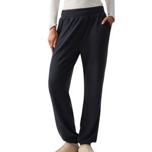 กางเกงวอร์มทรงหลวมเอวสูงสำหรับผู้หญิง มีกระเป๋า  รับผลิตตามแบบ พร้อมสกรีนโลโก้ ขายส่ง - Product Image 4