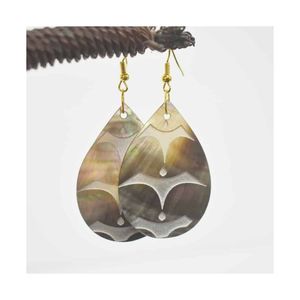 Boucles d'oreilles en argent plaqué avec perles naturelles baroques et coquillages, modèle 2026, les plus vendues, pour un look de vacances à la plage ou une tenue de soirée sophistiquée - Product Image 5