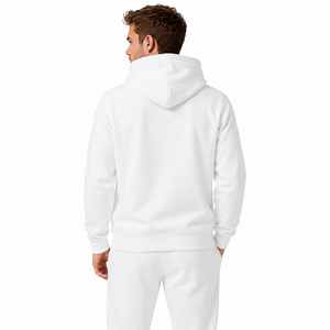 Tissu doux brossé et forme ample font de ce sweat à capuche pour homme un vêtement pratique pour les voyages, les promenades en plein air et le quotidien. - Product Image 2