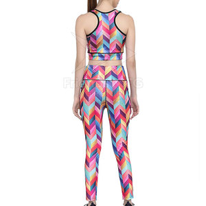 Conjunto de Yoga para Mujer de la Mejor Calidad, Hecho a Medida, Sólido, Transpirable, Ecológico y Ligero - Product Image 4