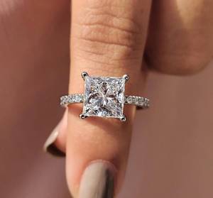 Bague de fiançailles en moissanite taille princesse 1 carat, prix d'usine, sans nickel, sans plomb, en argent 925, bijoux de mariage pour femme - Product Image 5