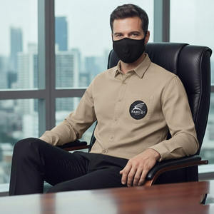 เสื้อเชิ้ตเดนิมผู้ชายดีไซน์ใหม่ปี 2024 คุณภาพดี สวมใส่สบาย รับผลิตแบบ OEM ลายเรียบและลายพิมพ์บนผ้าโพลีเอสเตอร์ - Product Image 3