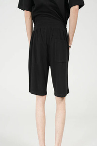 Shorts de sport authentiques pour hommes, style urbain, en polyester durable, design uni, avec cordon de serrage et poche arrière, séchage rapide - Product Image 3