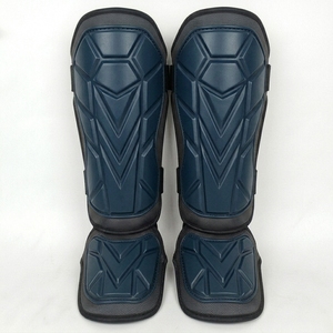Équipement de protection avec protège-tibias, nouveau modèle 2026, protège-tibias noir et or, fermeture élastique réglable avec boucle pour la boxe adulte - Product Image 1