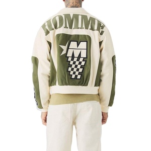Chaqueta Varsity Personalizada 100% Lana para Hombre, Estilo Urbano, con Bordado Chenille de Alta Calidad, Chaqueta Corta de Carreras - Product Image 3