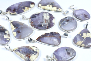 Nuevo Colgante de Piedra Preciosa Púrpura Opaca Hecho a Mano, Joyería de Moda al por Mayor, Estilo Bohemio, Único y Artístico - Product Image 3