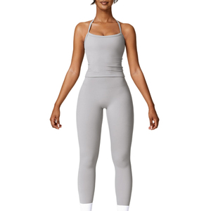 Ensemble de yoga pour femmes sur mesure, haute qualité, taille et couleur personnalisées, fabriqué sur mesure à prix avantageux - Product Image 1