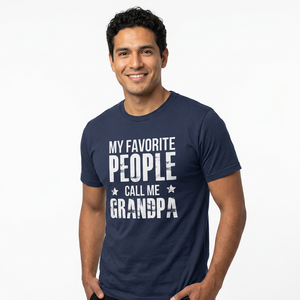 T-shirt décontracté à manches courtes pour homme, coupe régulière, col rond, imprimé, en jersey de coton, avec la phrase « My Favorite People Call Me Grandpa » - Product Image 2