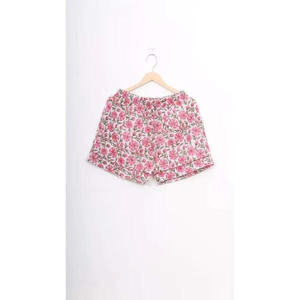 ชุดเซ็ต 2 ชิ้น ผ้าซาตินคอตตอน 100% พิมพ์ลายตัวอักษรด้วยมือ ระบายอากาศได้ดี สไตล์ลำลองสำหรับผู้หญิง แขนสั้น ปกคอเสื้อพับได้ รุ่นฤดูใบไม้ร่วง ปี 2026 - Product Image 2