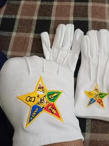 Guantes de Algodón Bordados a Máquina con la Estrella Masónica OES - Blancos, Talla Única, Par - Orden de la Estrella del Este - Product Image 2