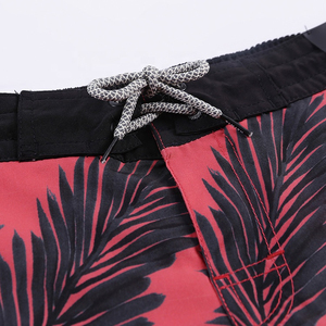 Nuevos pantalones cortos de malla con estampado de palma roja personalizados para hombre, pantalones cortos deportivos para correr con bolsillos, pantalones cortos transpirables para entrenamiento y playa - Product Image 3