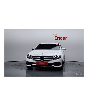 Mercedes-Benz Classe E E300 4MATIC Avantgarde Modèle avril 2019 102 898 km Boîte automatique Sièges en cuir Caméra arrière Gauche - Product Image 3