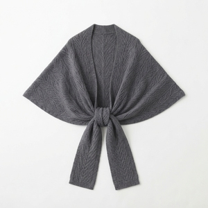 Châle de luxe tricoté chaud d'hiver, doux effet cachemire, écharpe-couverture oversize, poncho à franges et pompons pour femme, vente en gros - Product Image 3