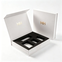 Boîte rigide magnétique personnalisée, boîte cadeau blanche avec insert en mousse EVA noire pré-découpée pour accessoires technologiques électroniques