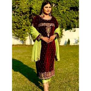 ผ้ากำมะหยี่ปักลายโมติผ้ากำมะหยี่มีสีเขียวเข้ม - Product Image 1