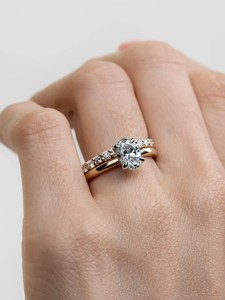 Anillo de Compromiso Solitario Minimalista de Oro de 18K/14K/10K con Diamante Cultivado en Laboratorio de Corte Ovalado de Lujo de 3.00 Ct, Joyería Fina Personalizada al por Mayor - Product Image 3