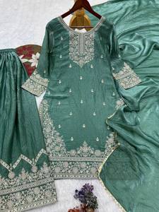 Conjunto de Kurta Larga Tradicional India/Pakistaní Verde Esmeralda para Mujer con Dupatta, Traje Étnico de Seda para Boda, Corte Regular - Product Image 5