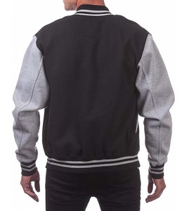 แจ็คเก็ตเบสบอล Letterman คุณภาพพรีเมียม สำหรับโรงเรียน/วิทยาลัย  ผ้าฝ้ายแท้ สีเทาและสีดำ  บุด้วยผ้าฟลีซแท้ สำหรับผู้ชายและผู้หญิง - Product Image 3