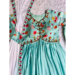 FANCY SOFT CHINON IMPRESIÓN DIGITAL TRABAJO ALIA CUT BOTTOM CON DUPATTA SKY - Product Image 5