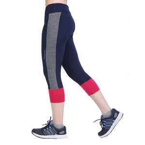 Vente en gros de leggings capri de sport personnalisés de haute qualité pour femmes, service OEM - Product Image 6