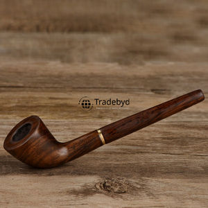 Pipa de Tabaco de Madera Lacada Ecológica Hecha a Mano, Madera Natural, Estilo Rústico Moderno, Regalo para Coleccionistas, Artesanía Premium de Tradebyd - Product Image 4