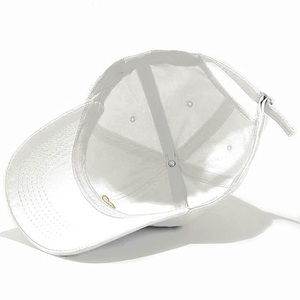 Gorras de Béisbol Clásicas Vintage al por Mayor, Gorra de Béisbol Ajustable de 5 Paneles con Logotipo Bordado - Product Image 6
