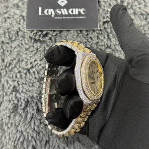 Reloj de Lujo para Hombre, de Acero Inoxidable con Incrustaciones de Diamantes, Cristal VVS Moissanite, Resistente al Agua 10m, 42mm, Cuarzo, Elegante - Product Image 3