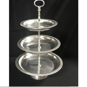 Soporte de Pastel de Metal de 3 Niveles con Forma Personalizada para Fiestas y Celebraciones, Soporte de Pastel Decorativo para Cumpleaños, Diseño Moderno - Product Image 5