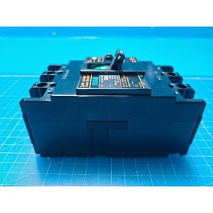 Interruptor Diferencial Fuji EG53B 30A Usado Como Está, Piezas de Equipos Semiconductores de Época - Product Image 2