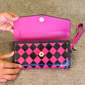 กระเป๋าคลัทช์หนังวีนัส ดีไซน์หรูหรา แกะสลักด้วยมือจากหนังวัวแท้ พร้อมสายคล้องมือ ป้องกัน RFID ความจุขนาดใหญ่ - Product Image 2