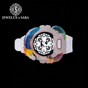 Elegante Reloj de Pulsera de Diamantes con Correa de Caucho Blanco Mossinate, Disponible para la Venta - Product Image 3