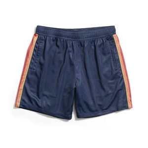 Shorts en polyester à mailles pour hommes de haute qualité Shorts personnalisés pour hommes Shorts de course d'entraînement à double couche personnalisés - Product Image 1