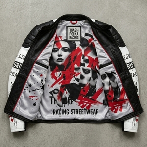 เสื้อแจ็คเก็ตหนังผู้ชายลายกราฟิกสีดำขาวแดง รุ่น Trash Polka Racing สำหรับขี่มอเตอร์ไซค์ สไตล์สตรีทแวร์ - Product Image 6