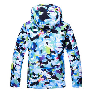 Chaqueta Impermeable Unisex para Esquí y Snowboard, Negra, Gris, Azul, Multicolor, con Estampado de Camuflaje, con Capucha, Acolchada, con Cierre - Product Image 2